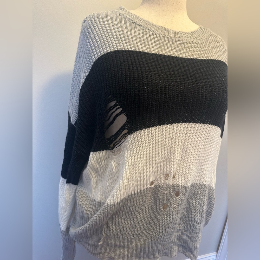 Shein ripped design sweater​​